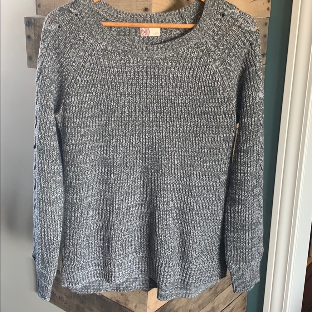 SO knit top